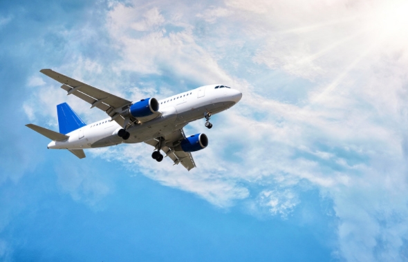 國際空運(yùn)連接世界每一個(gè)角落，構(gòu)建了無國界的經(jīng)濟(jì)交流舞臺(tái)